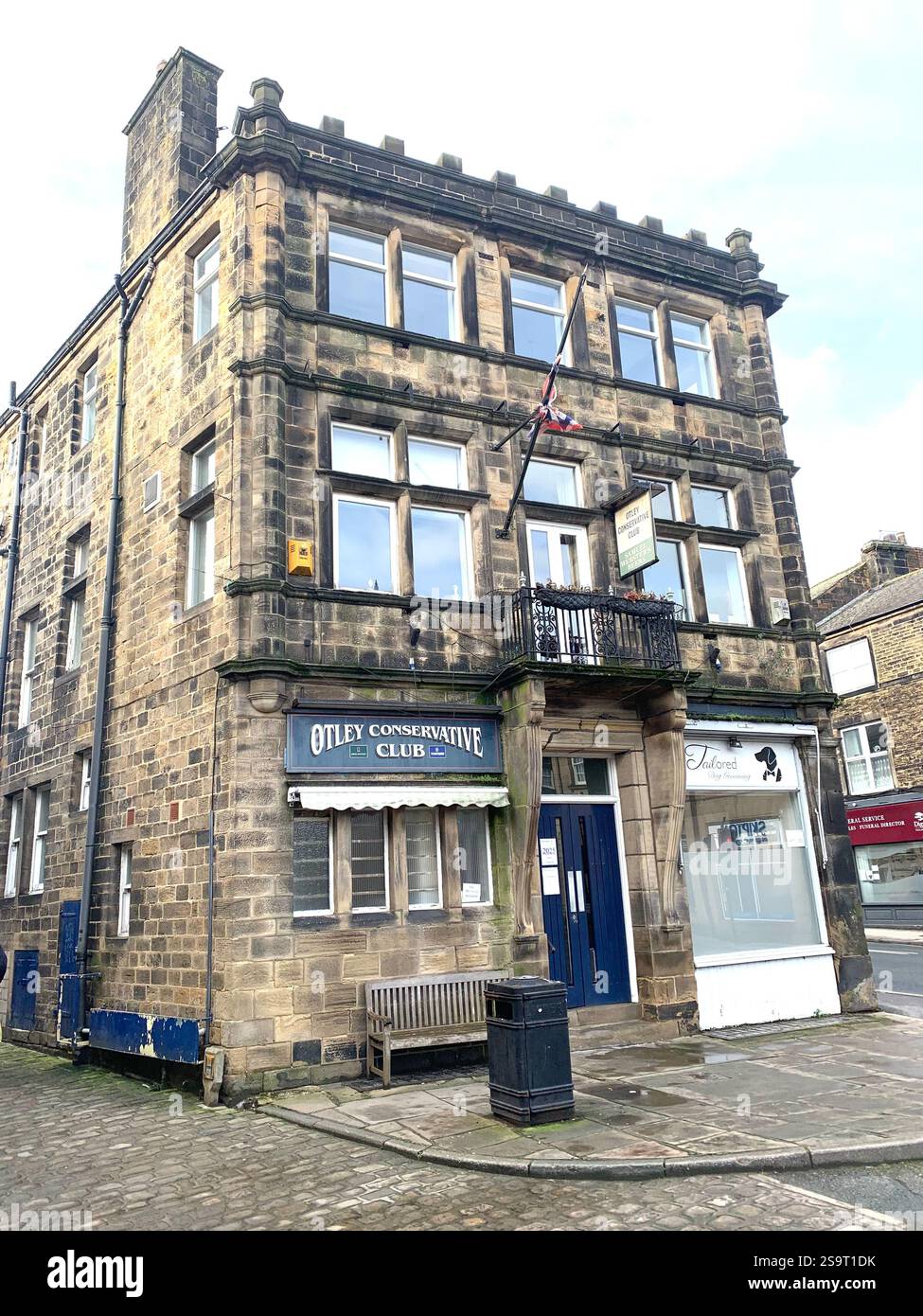 Otley Yorkshire town village place town street streets sign signs shop shops shopping shoppers life living  local pub Cromwell army history life - Smartphone Captured Stock Image