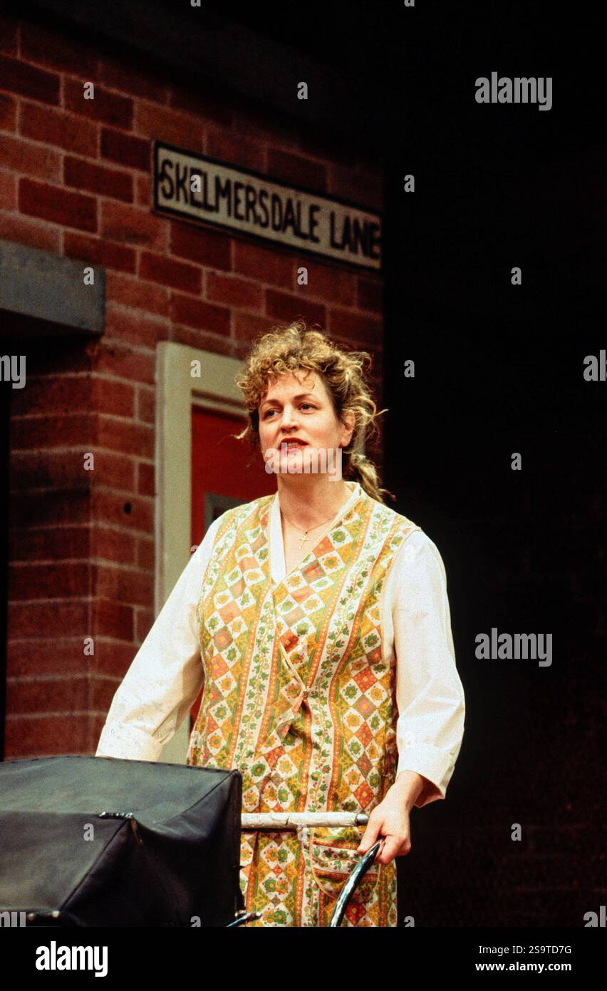 Barbara dickson in blood brothers hi-res stock photography