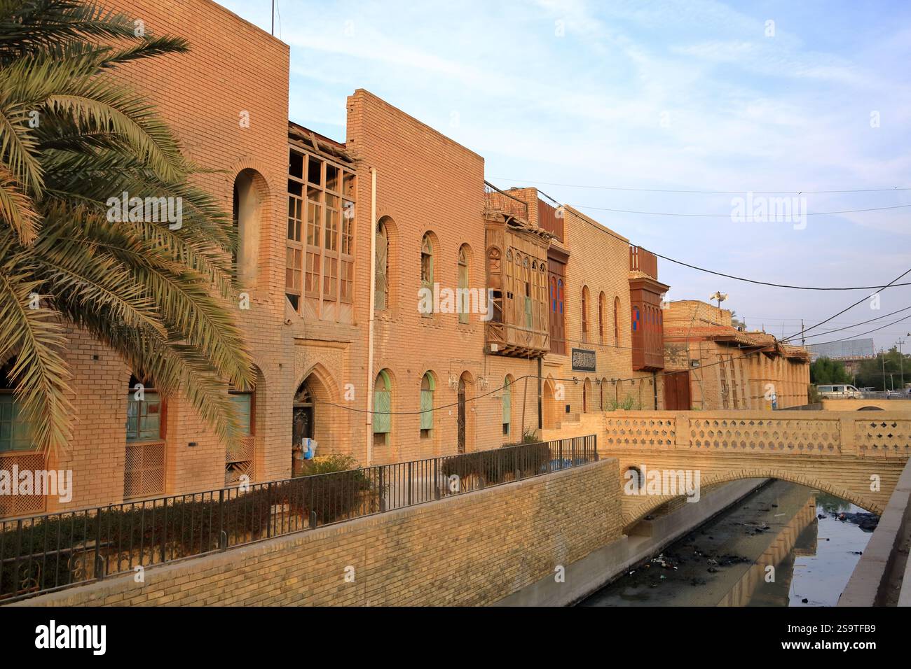 Old basra canal hi-res stock photography and images - Alamy