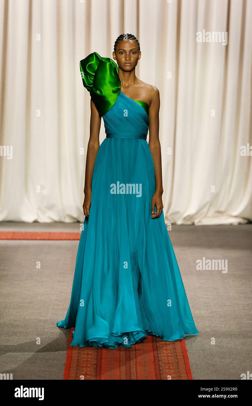 GIAMBATTISTA VALLI Haute Couture Spring-Summer 2025 Runway during Paris ...