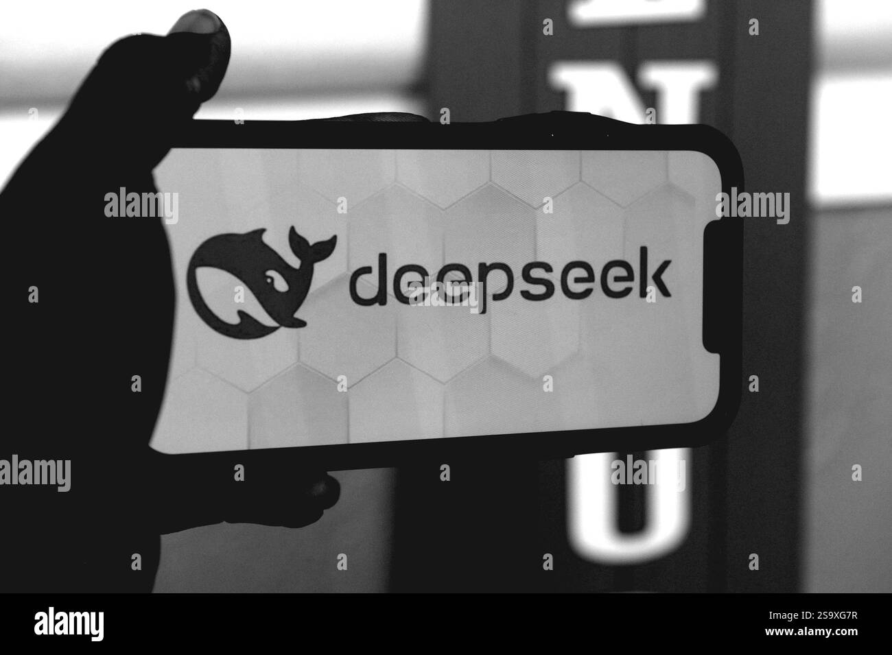 miramar-florida-usa-27th-jan-2025-illustration-of-chinas-deepseek-ai-logo-on-display-in-a-smart-phone-a-chinese-artificial-intelligence-company-is-grabbing-americas-attention-and-sending-usa-wall-street-market-into-a-frenzy-united-states-of-americaon-january-27-2025-in-miramar-florida-credit-mpi10media-punchalamy-live-news-2S9XG7R.jpg