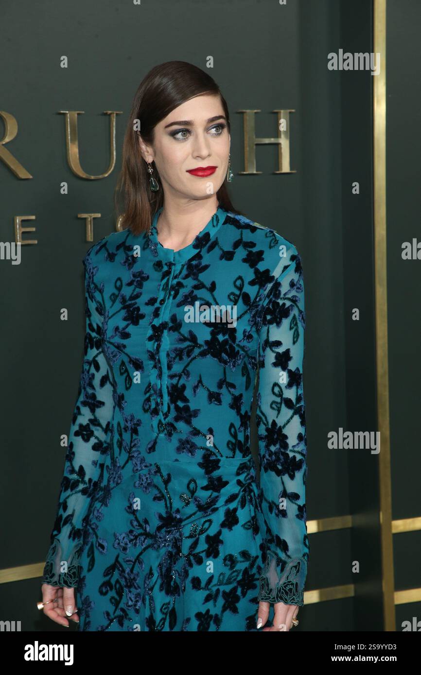 Lizzy Caplan at the 'Truth Be Told' TV show premiere, Arrivals, Samuel Goldwyn Theater, Los Angeles, USA - 11th November 2019 Stock Photo