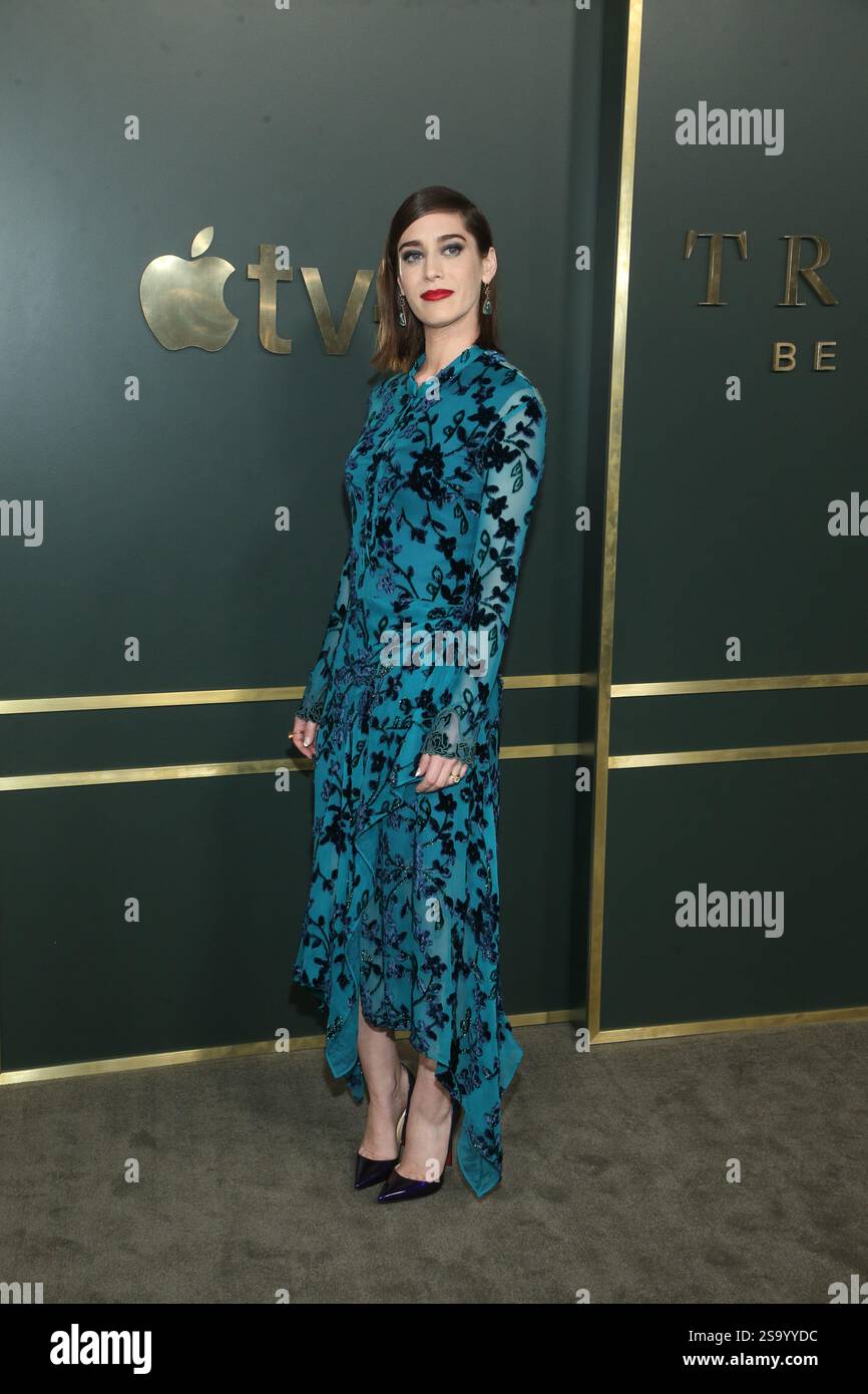 Lizzy Caplan at the 'Truth Be Told' TV show premiere, Arrivals, Samuel Goldwyn Theater, Los Angeles, USA - 11th November 2019 Stock Photo