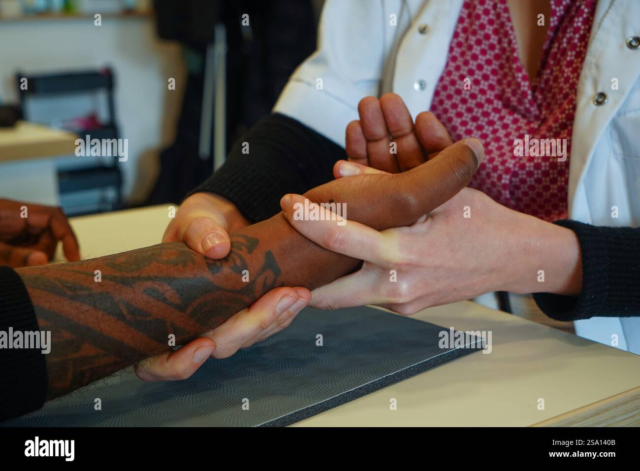 Elbow Workmanship Physiotherapy center specializing in hand, elbow and shoulder ...