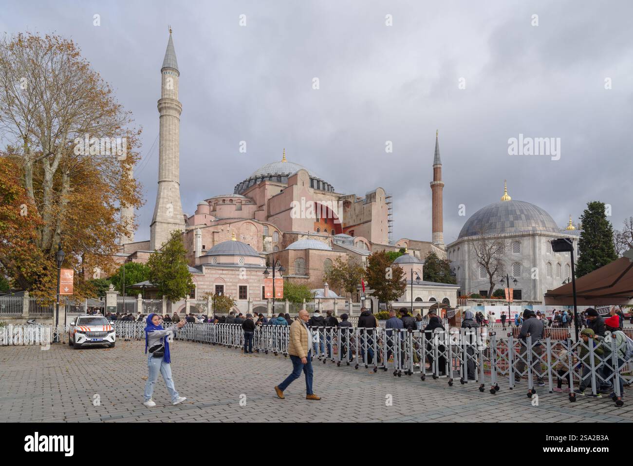 Tourists visit the Hagia Sophia Grand Mosque in Istanbul Stock Photo ...