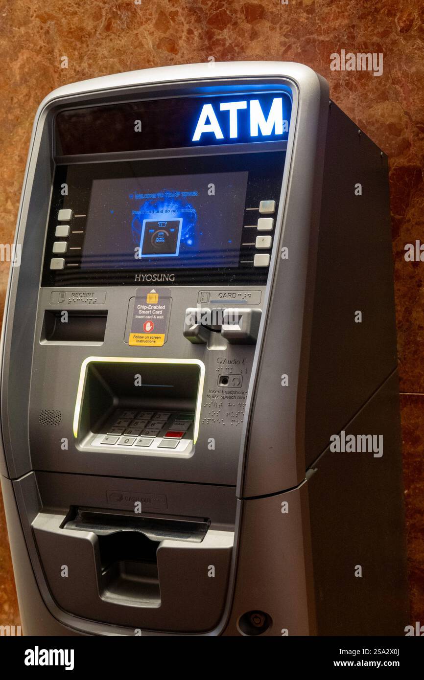 Atm ny hi-res stock photography and images - Alamy