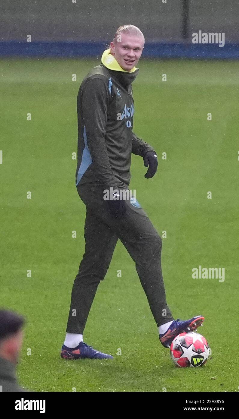 Haaland Man City 2025 Hi Res Stock Photography And Images Alamy Manchester Citys Erling Haaland During A Training Session At The City Football Academy Manchester Picture Date Tuesday January 28 2025 2SA38Y6