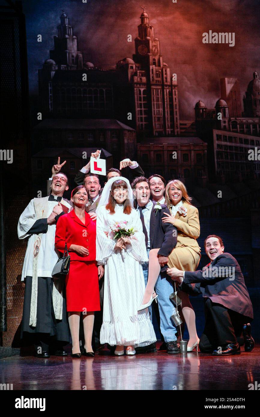 Wedding - front centre, l-r: Maureen Nolan (Mrs Johnstone), Caroline Hartley (Donna Marie/Miss Jones), Antony Costa (Mickey) in BLOOD BROTHERS at the Phoenix Theatre, London WC2  16/05/2006  book, music & lyrics by Willy Russell  design: Marty Flood  lighting: Jon Swain  directors: Bob Tomson & Bill Kenwright Stock Photo