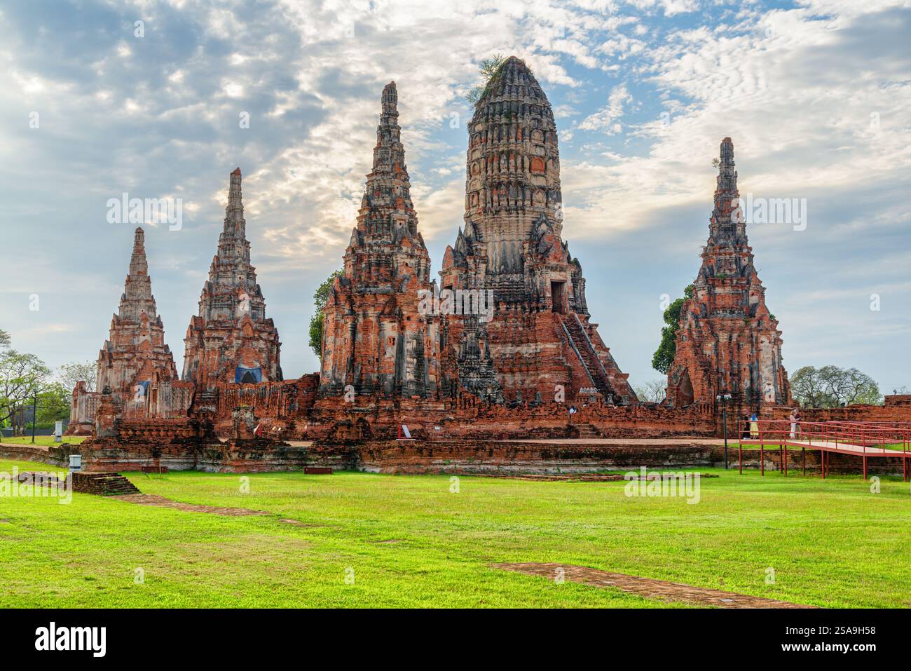 awesome-towers-of-wat-chaiwatthanaram-in-ayutthaya-thailand-stock