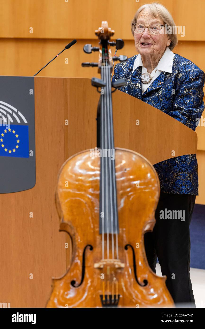 Dutch politician Corrie Hermann addresses the plenary during a ceremony ...