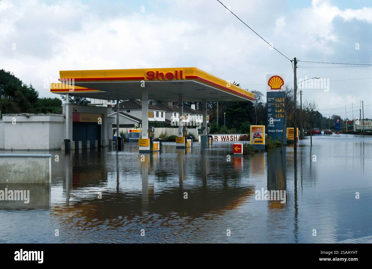 road-closed-due-to-flooding-the-water-has-risen-so-high-that-it-has