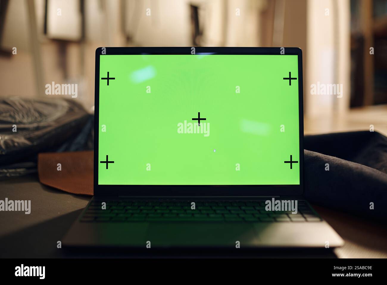 Computer green screen on display hi-res stock photography and images ...