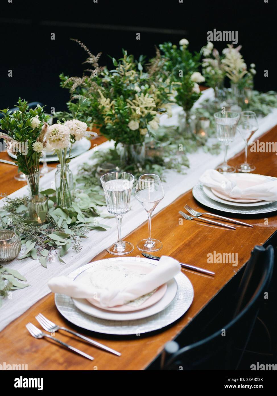 Centerpiece features long hi-res stock photography and images - Alamy