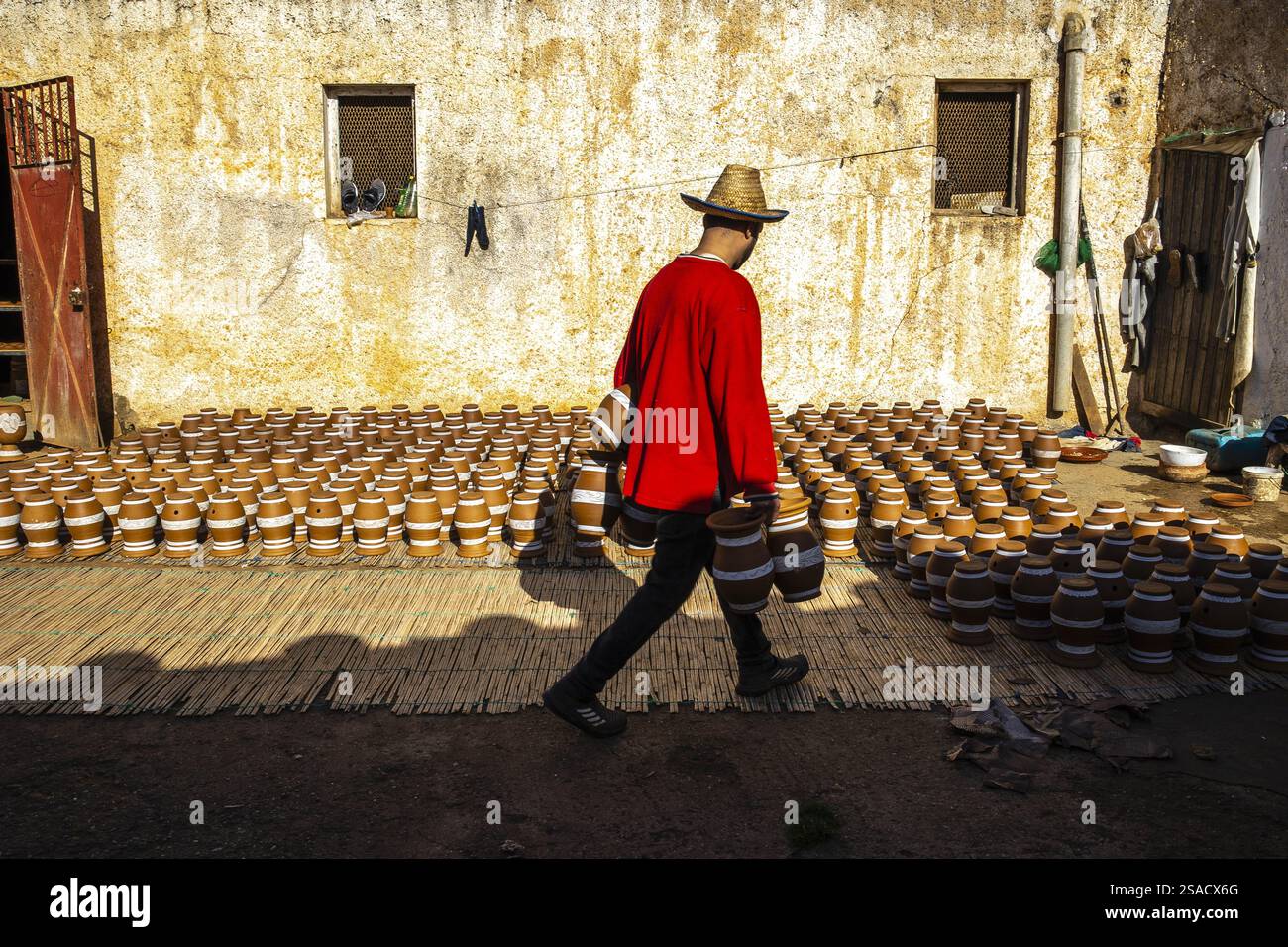Oulja potters’ village, Rabat, Morocco Stock Photo - Alamy