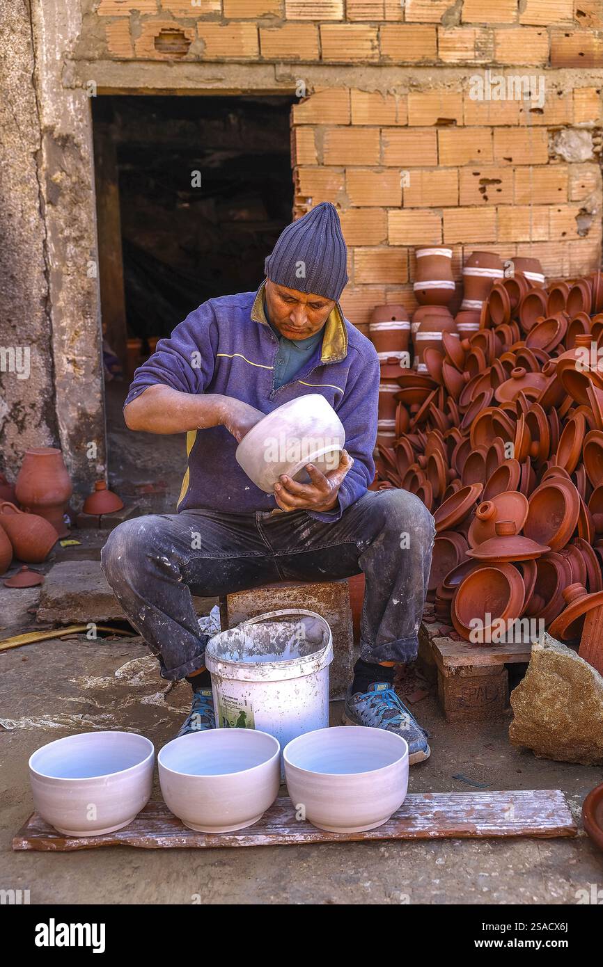 Oulja potters’ village, Rabat, Morocco Stock Photo - Alamy