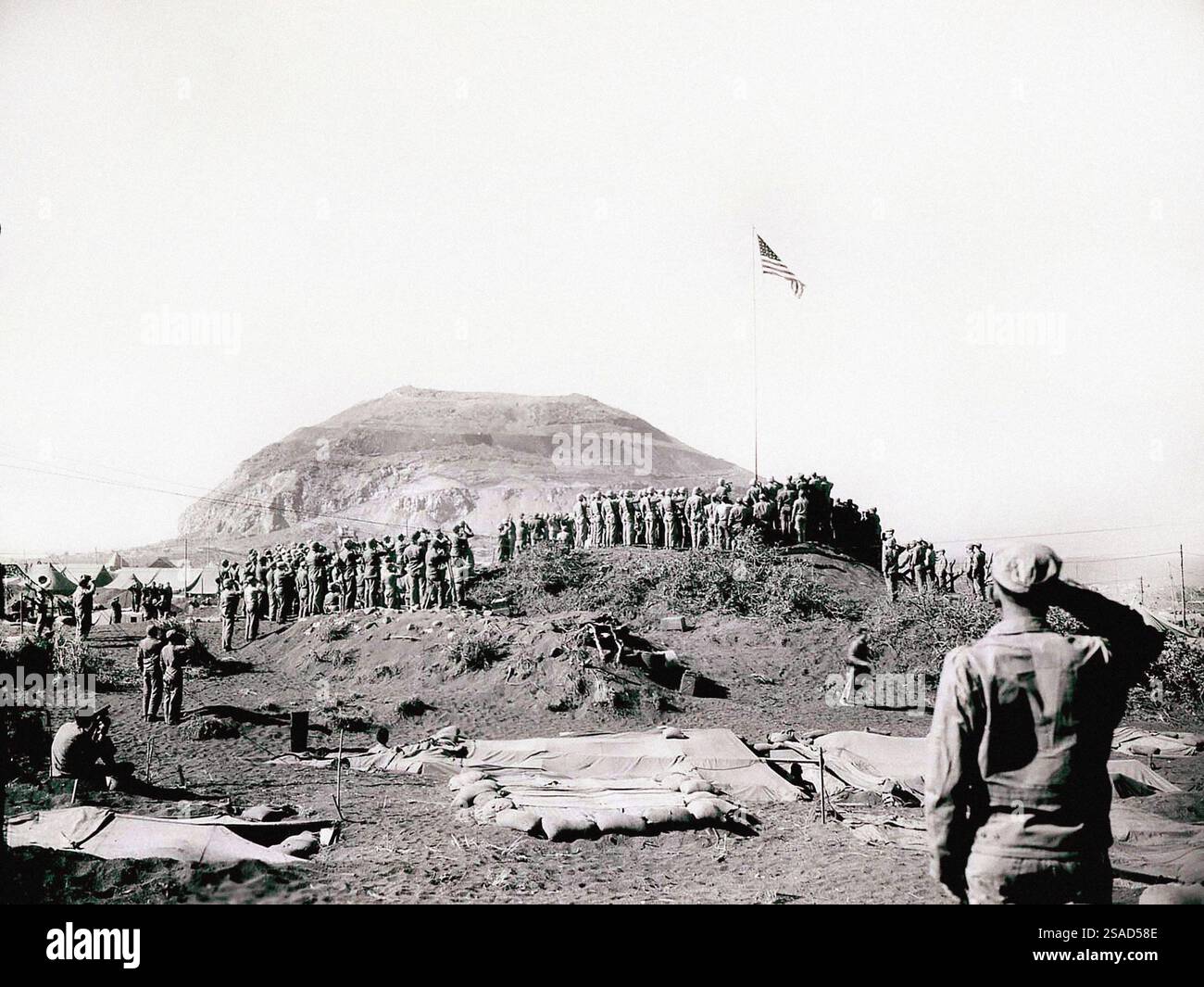 Battle of iwo jima hi-res stock photography and images - Alamy Battle of iwo jima hi-res stock photography and images - Alamy