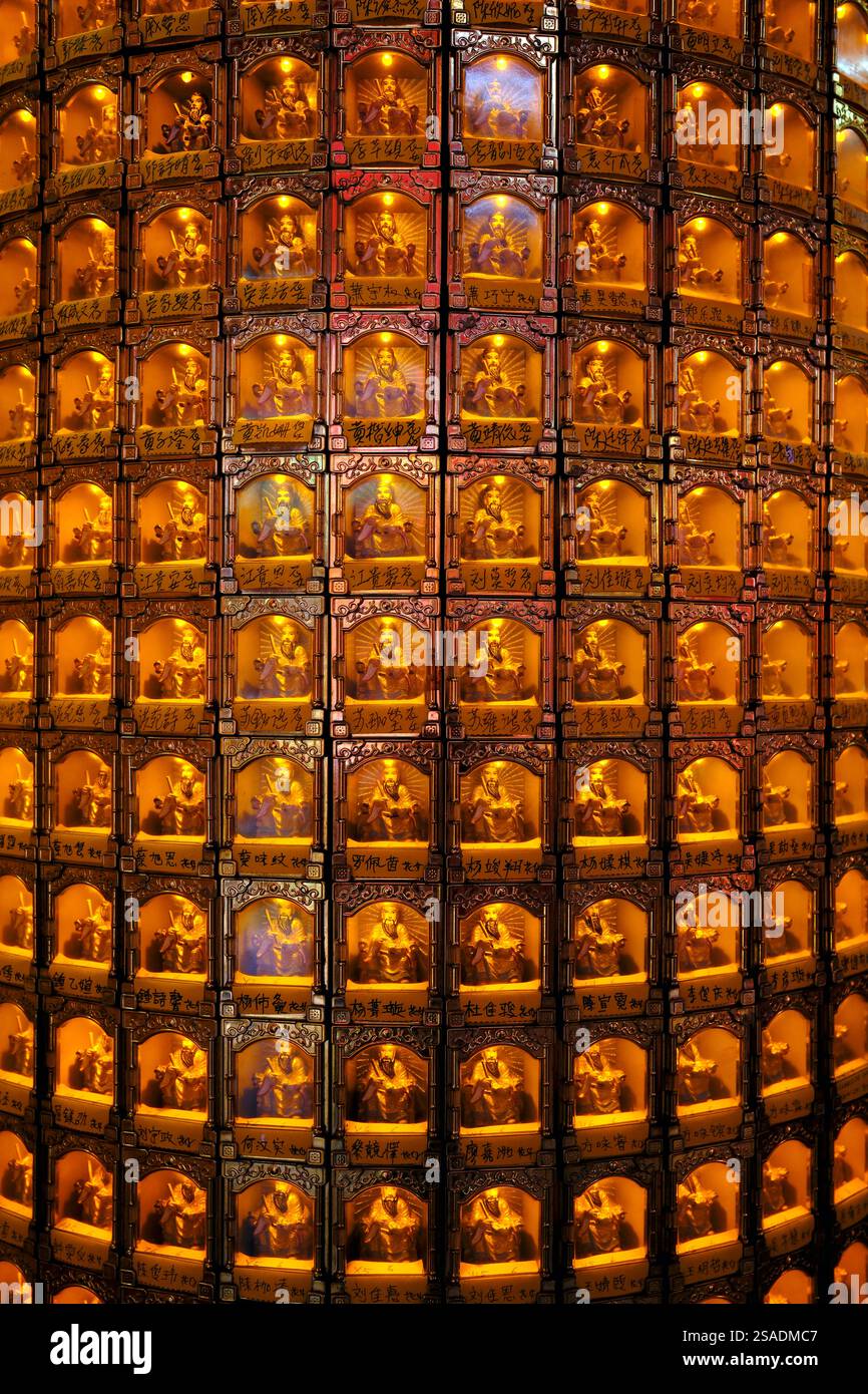 Guan Di chinese Temple in Chinatown.  Images of Guandi, the Taoist God of War and Literature. Ancestor worship.. Kuala Lumpur. Malaysia. Stock Photo