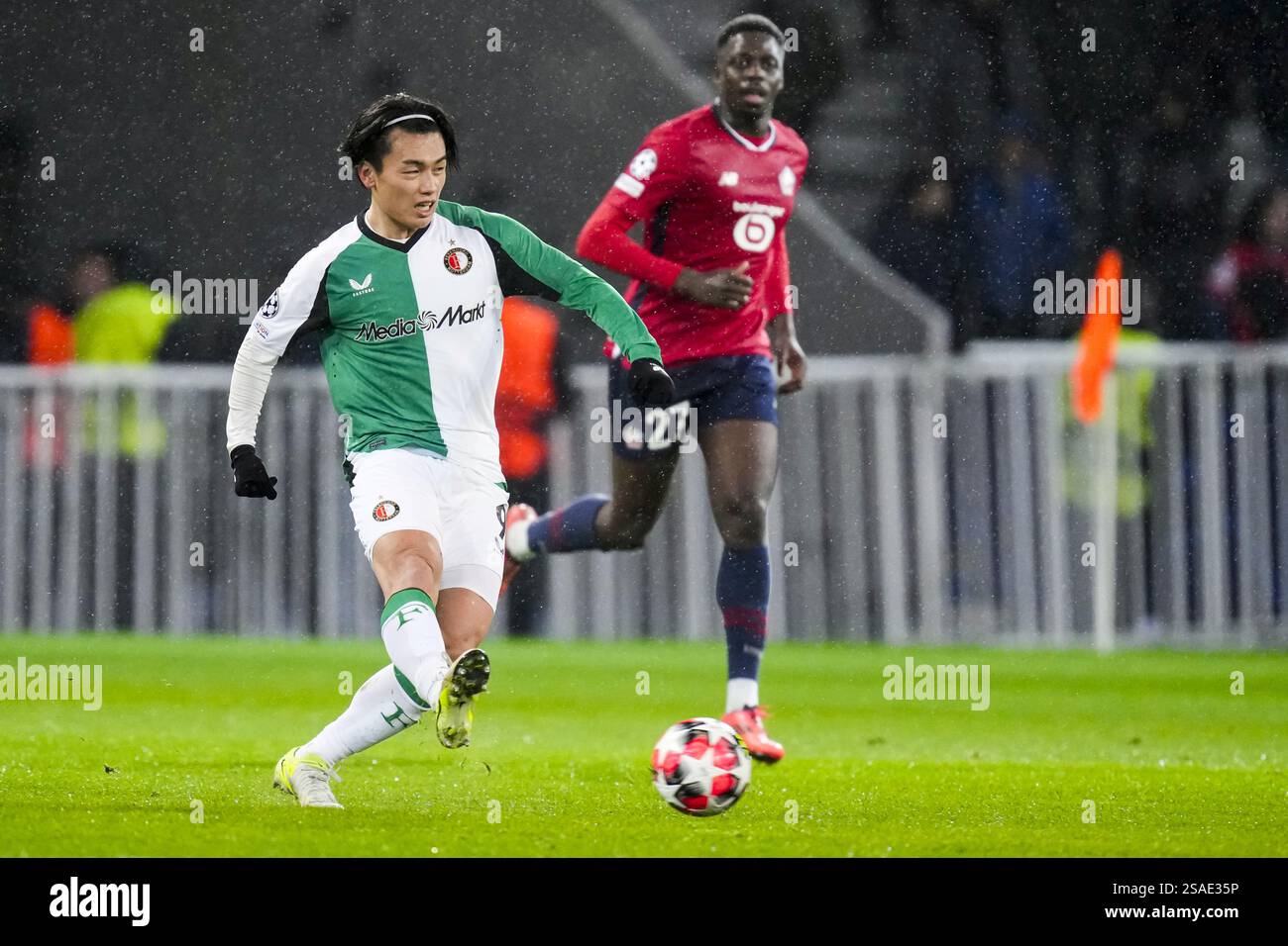 Former Feyenoord Players Experience Contrasting Fortunes at New Clubs