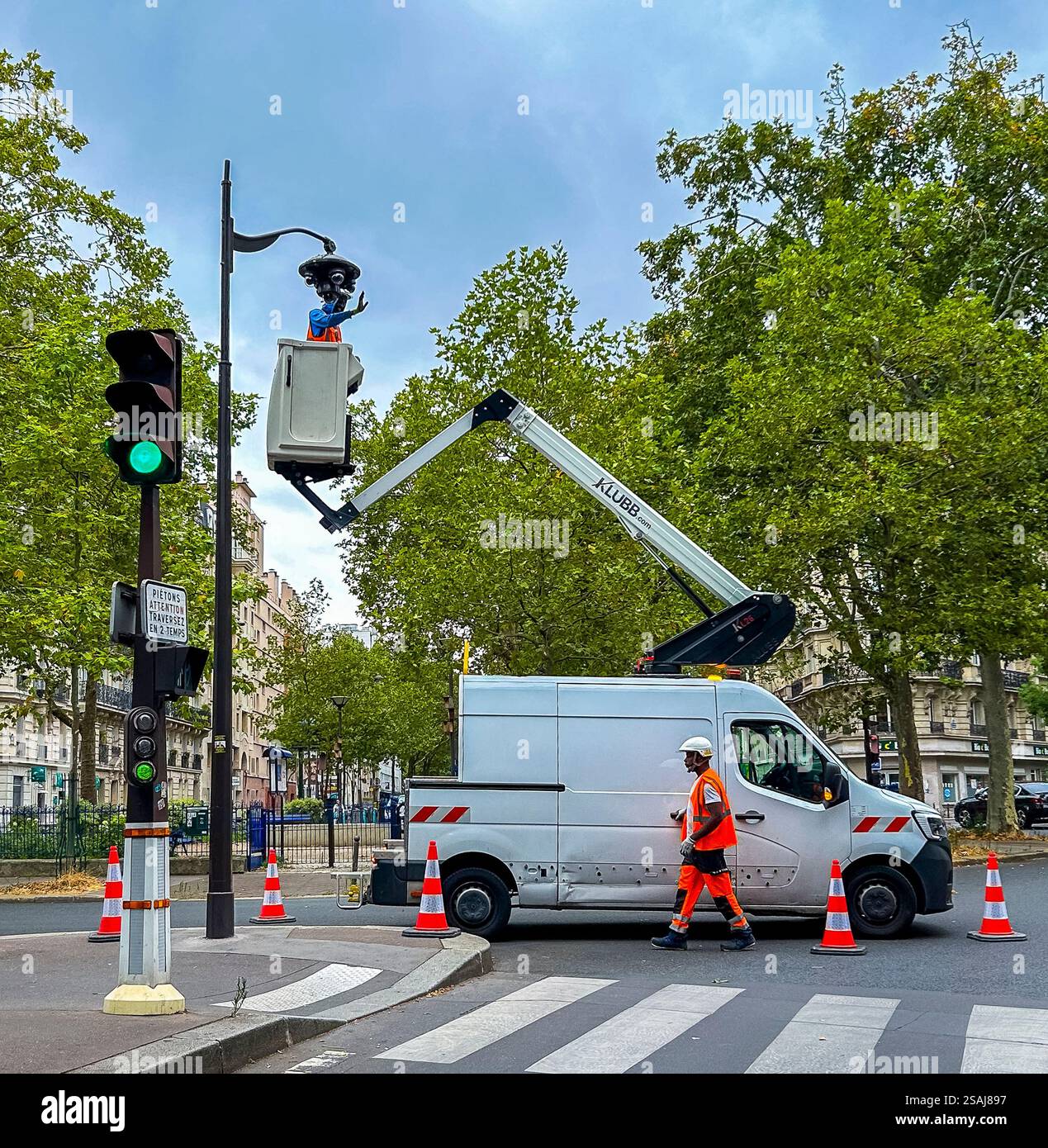 Intersection Safety Camera Program Crime prevention camera hi-res stock photography and images - Alamy