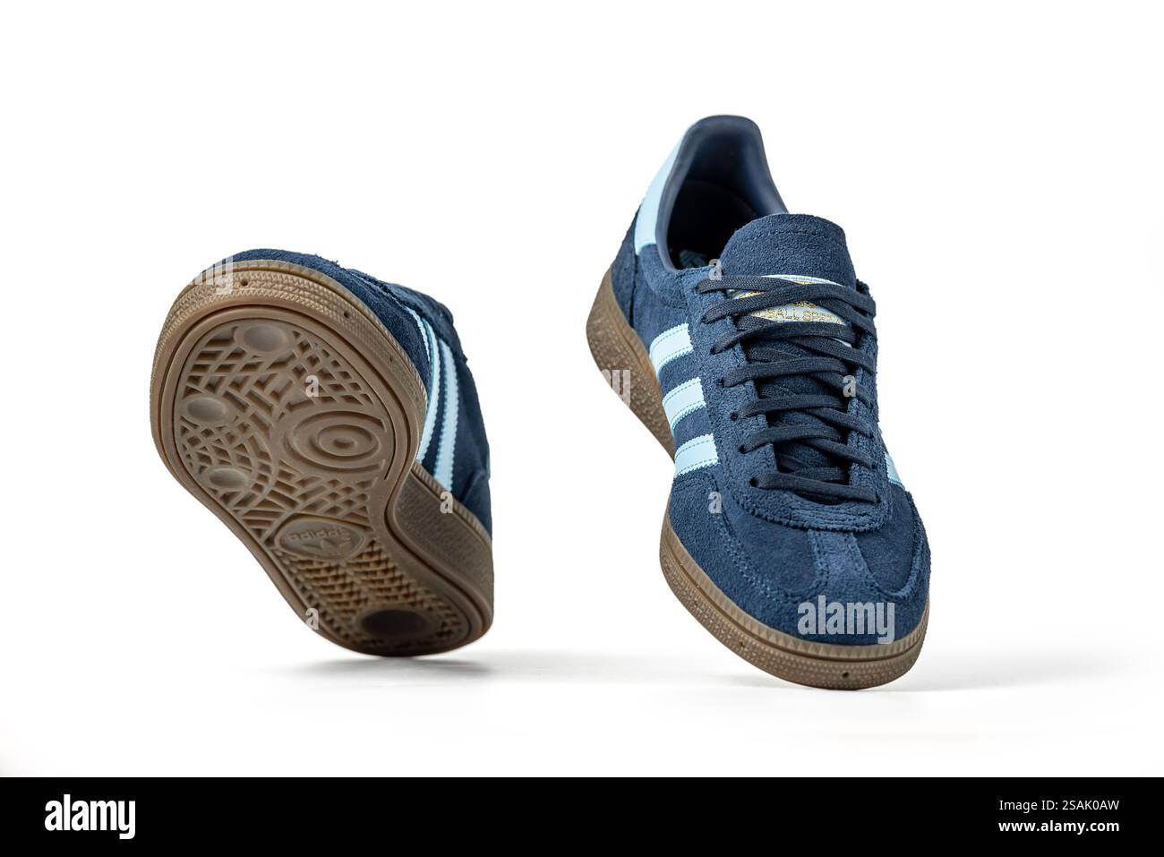 adidas gazelle silver green womens adidas Superstar Collegiate Navy 9.5