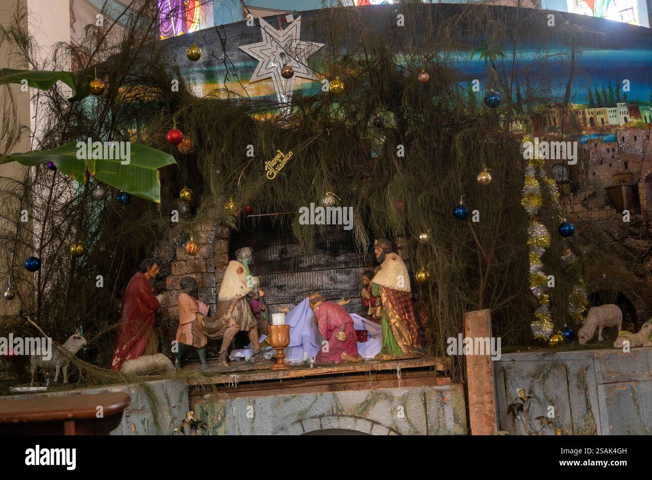 Catholic church africa altar hi-res stock photography and images - Alamy