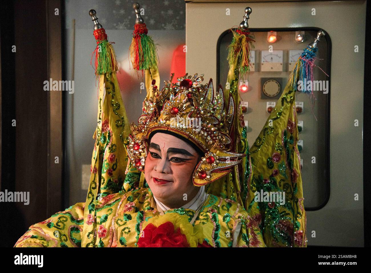 chinese new year performers