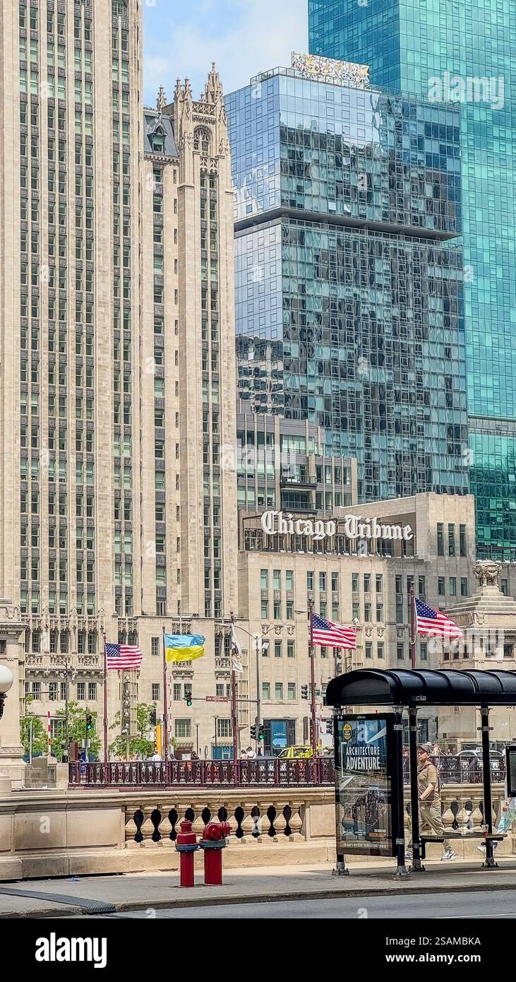 View chicago tribune in downtown hi-res stock photography and images ...