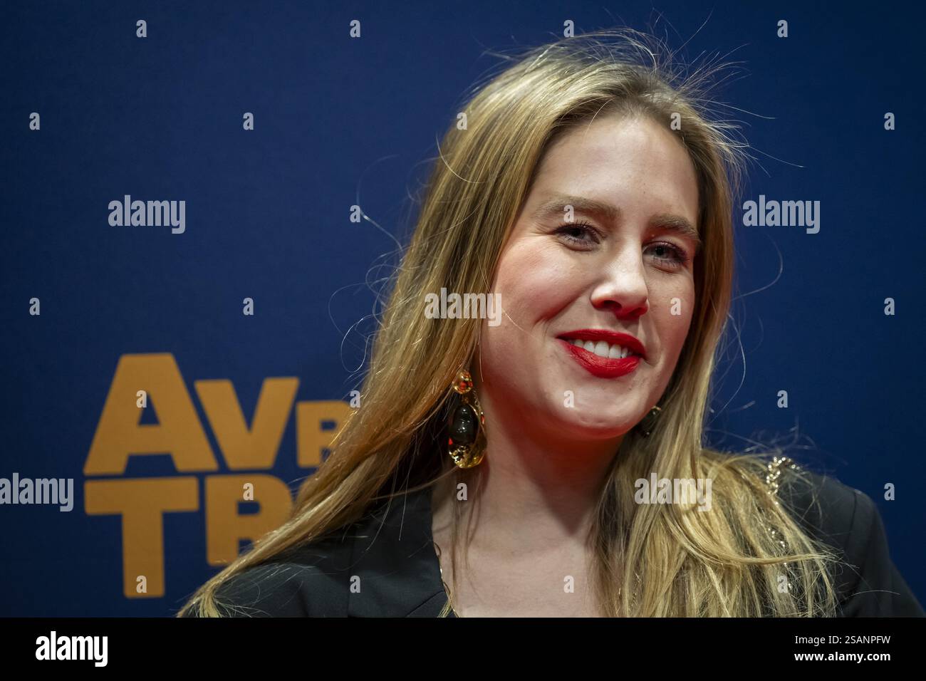 hilversum-julia-maan-on-the-carpet-prior-to-the-presentation-of-the