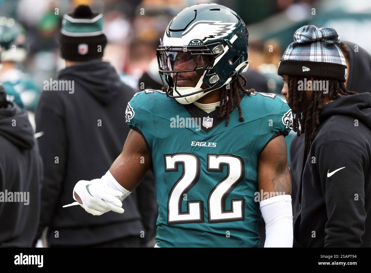 Philadelphia Eagles cornerback Kelee Ringo (22) warms up before the NFC ...