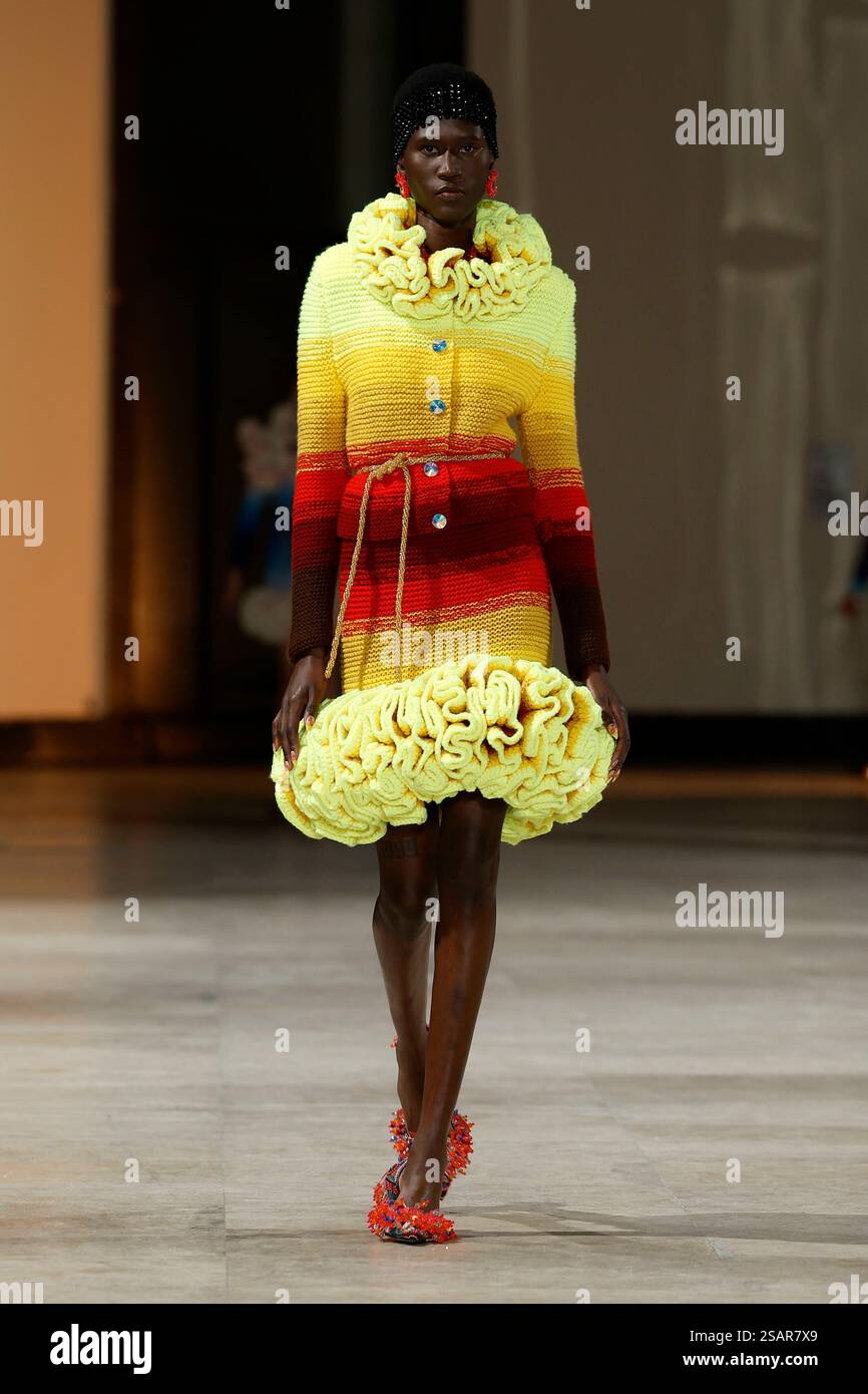 Paris, Frankreich. 30th Jan, 2025. GERMANIER Haute Couture Spring
