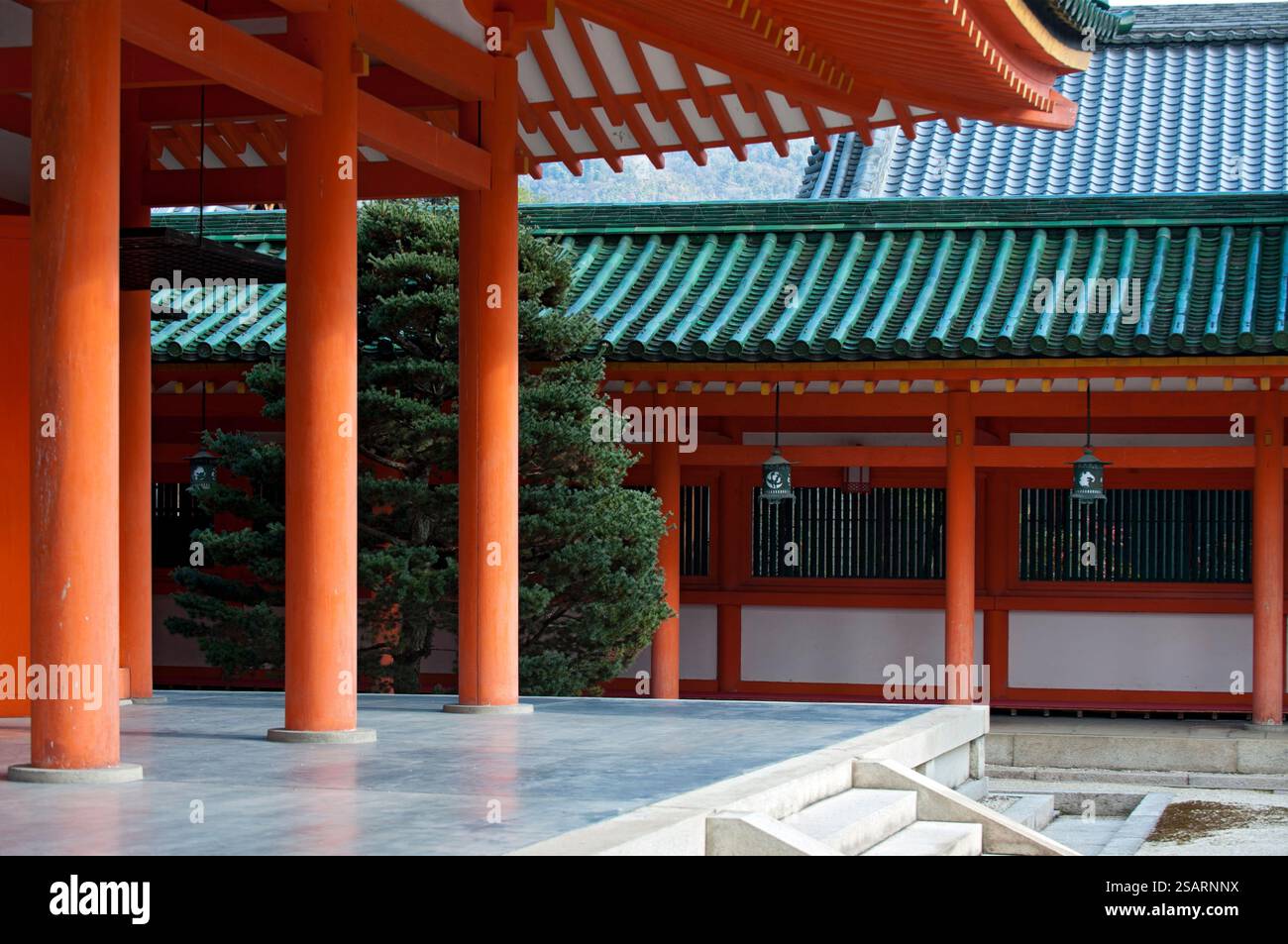 heian-shrine-heian-jing-a-shinto-shrine-dedicated-to-the