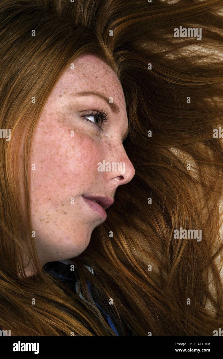Attractive young woman ginger hair hi-res stock photography and images ...