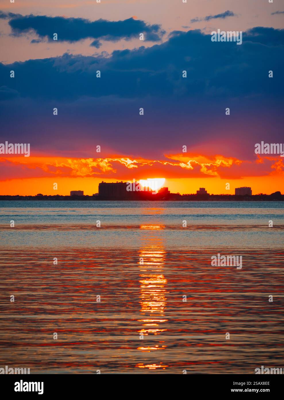 Sunrise over ocean biscayne hi-res stock photography and images - Alamy