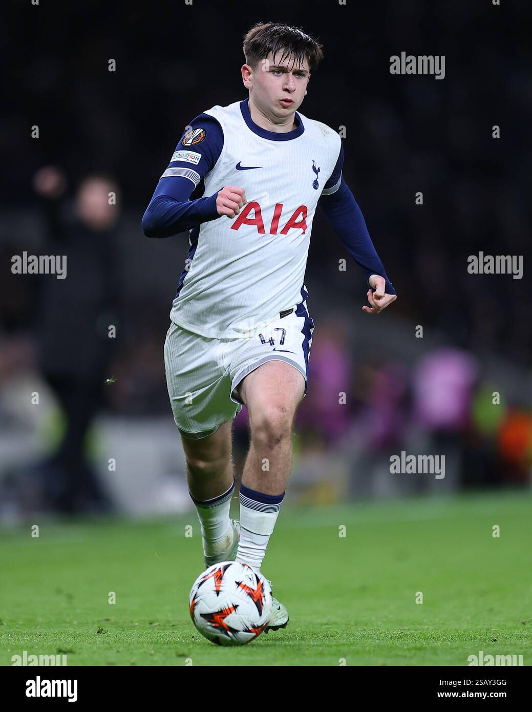 mikey-moore-of-tottenham-hotspur-during-tottenham-hotspur-and-if