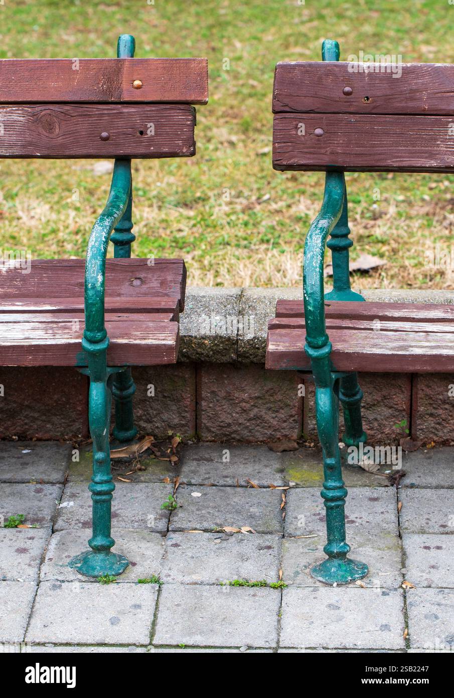 Sit Next to Me: An Urban Love Story Stock Photo