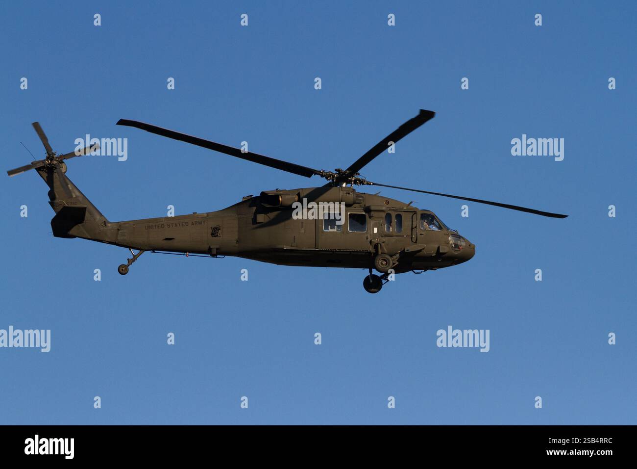 Uh 60 blackhawk hi-res stock photography and images - Alamy Uh 60 blackhawk hi-res stock photography and images - Alamy
