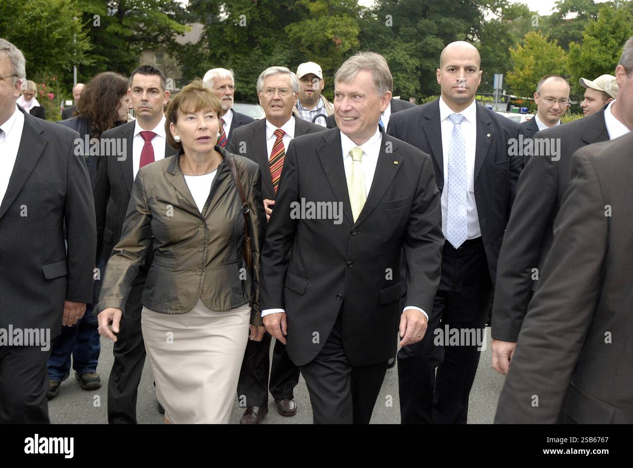 Horst Köhler mit seine Ehefrau Eva Luise 08/08 thg Bundespräsident ...