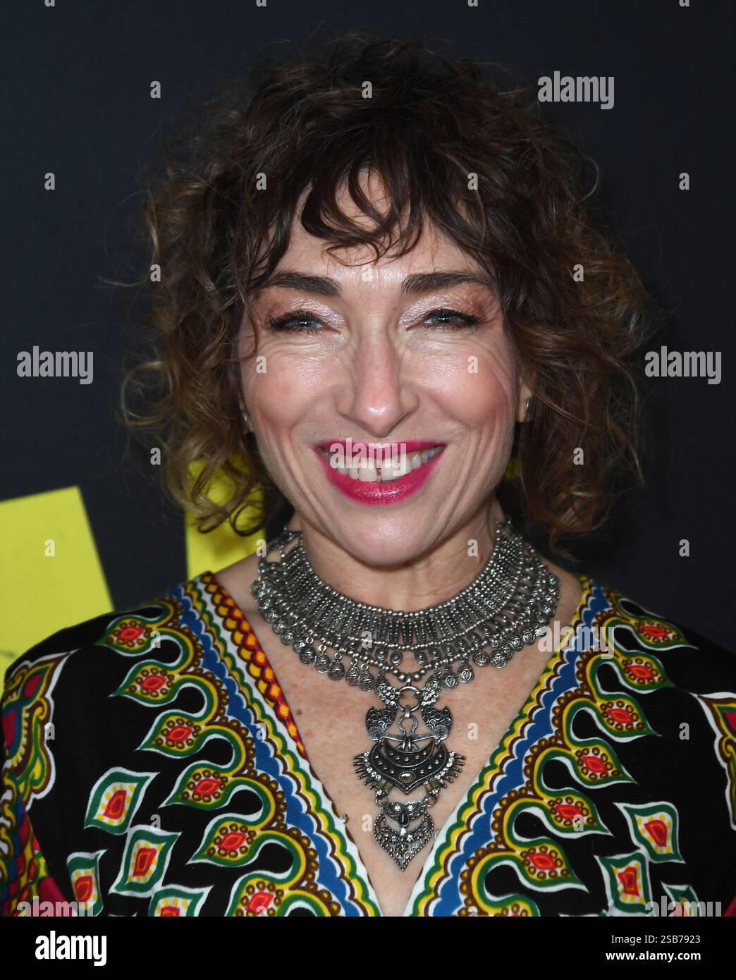 actress-naomi-grossman-attends-the-los-angeles-premiere-of-grace-point