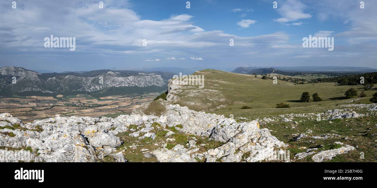Mount Usurbe, Legaire Megalithic Park, Campas de Legaire, Álava, Basque ...