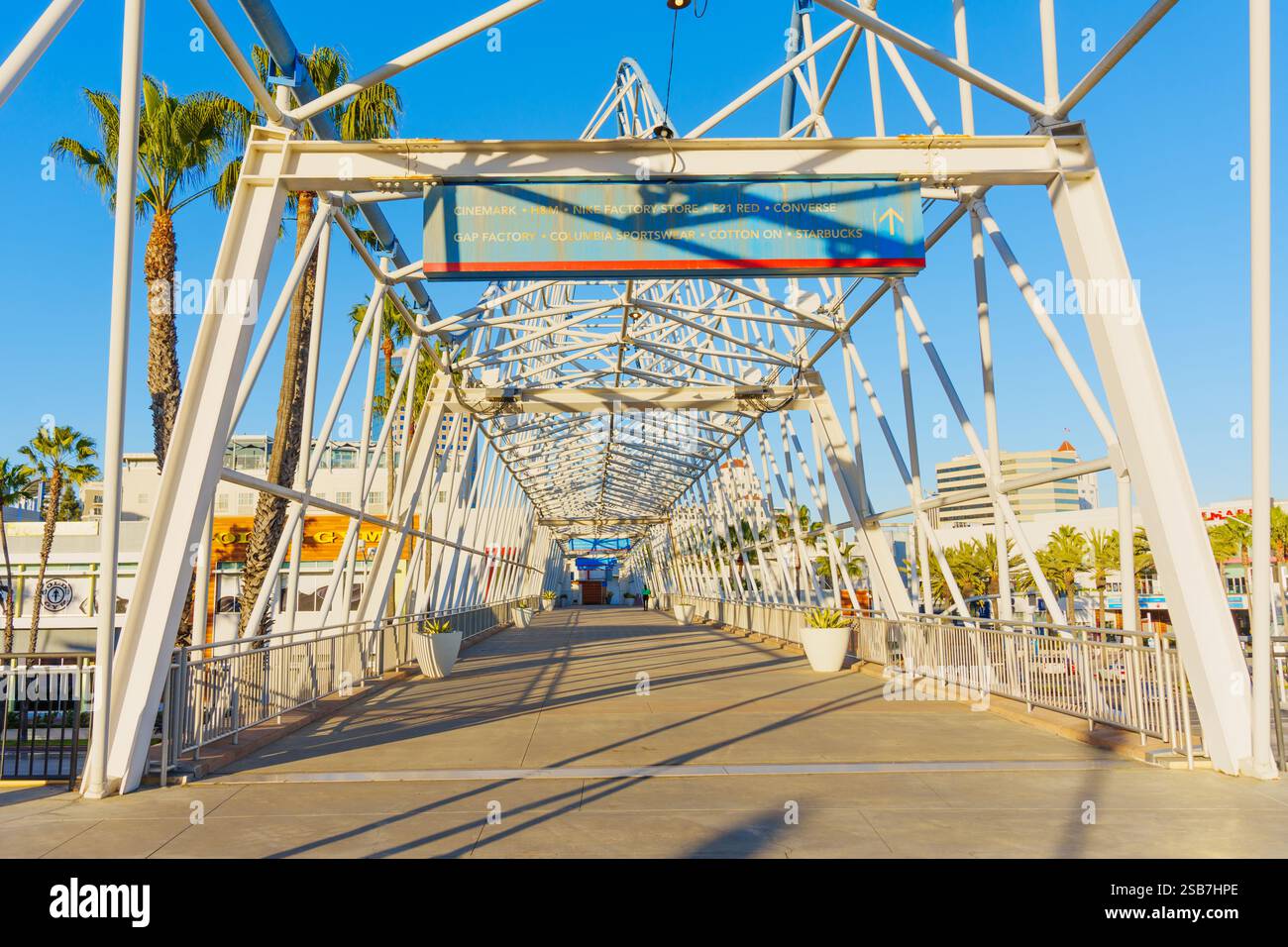 the pike outlets nike