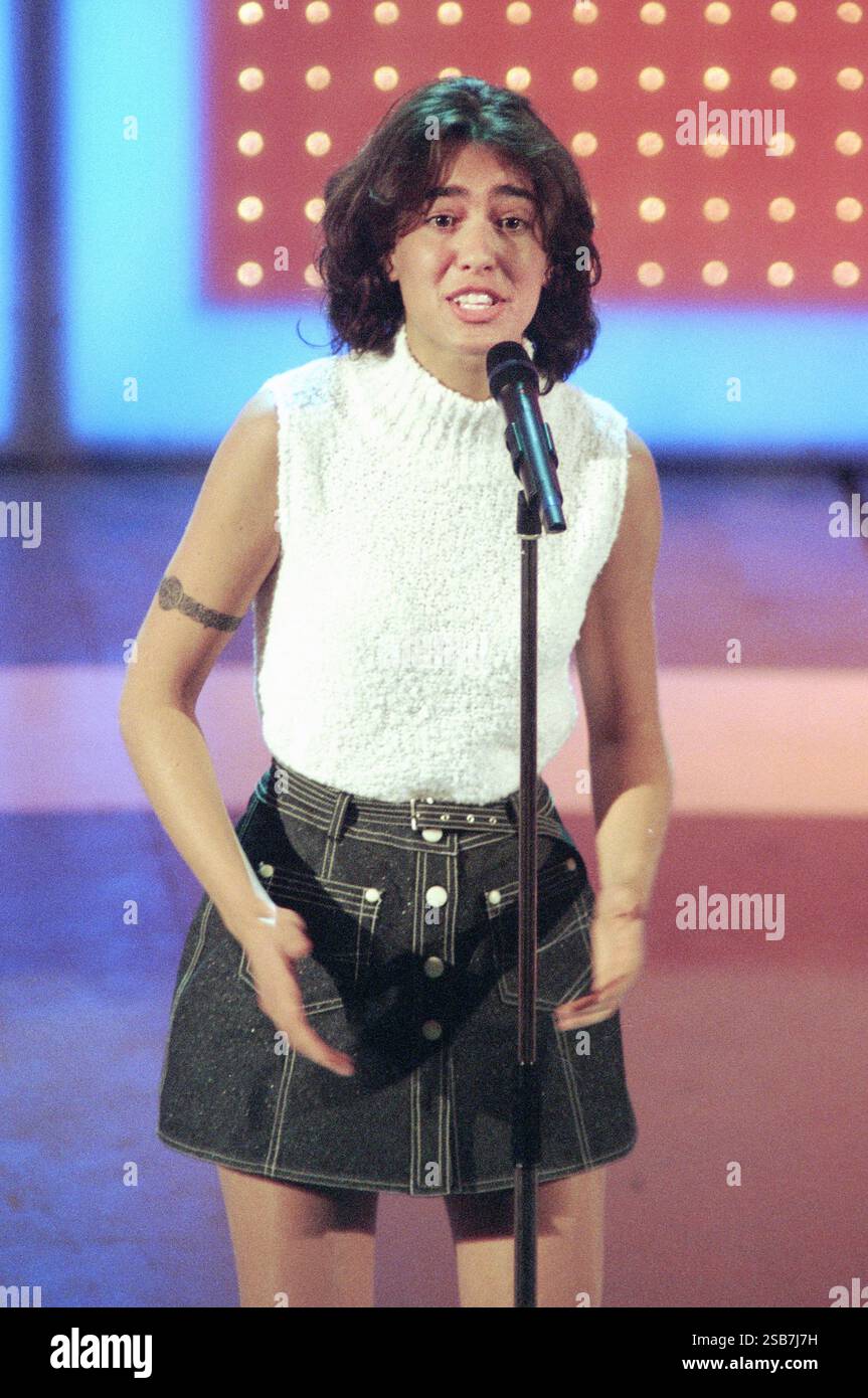 Syria Italian Singer Syria photos 1995 hi-res stock photography and images - Alamy
