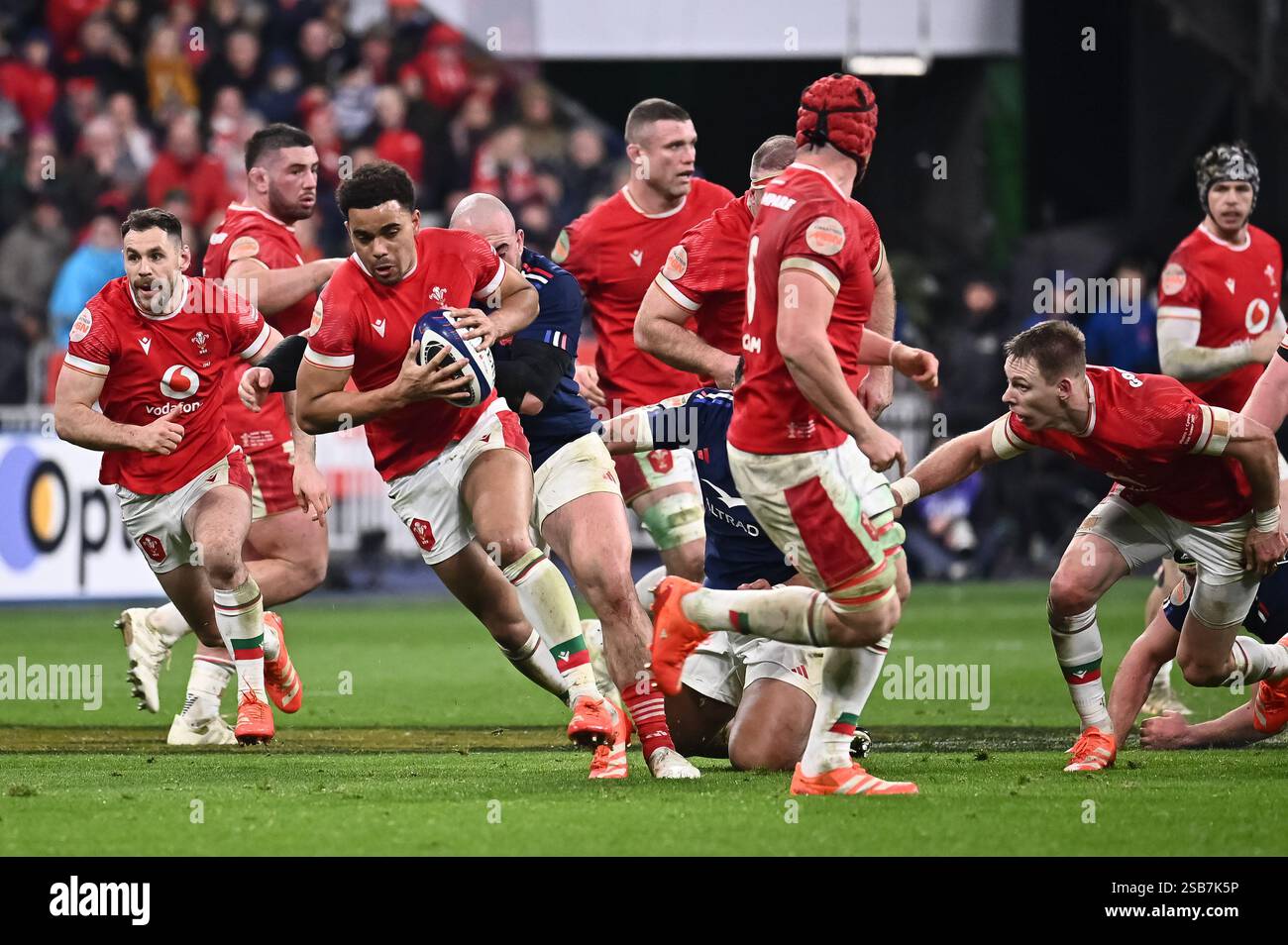 Game phase during the Opening Match of the 6 Nations Tournament