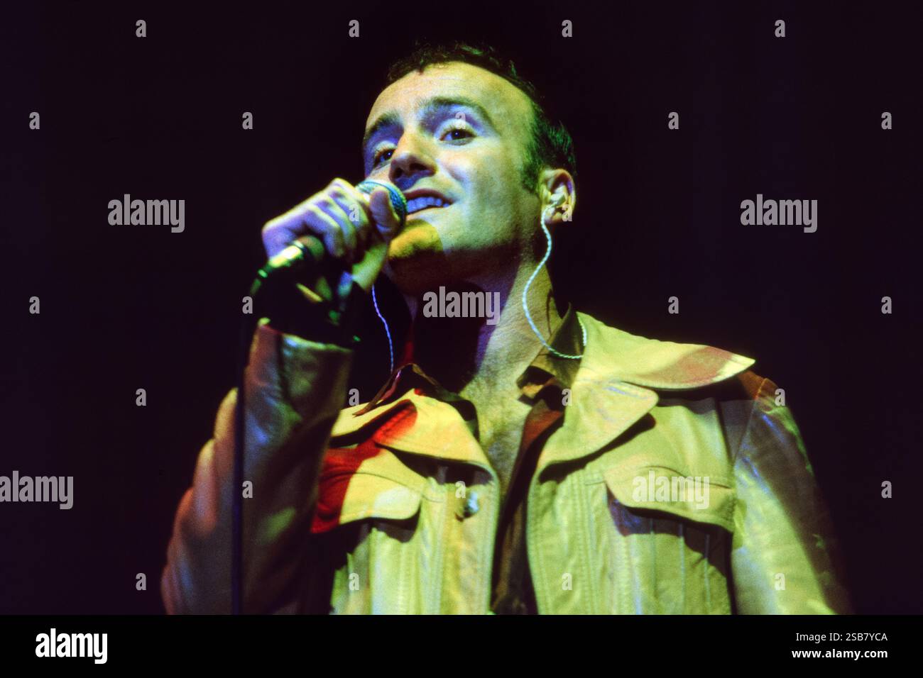 Soul singer connor reeves hi-res stock photography and images - Alamy