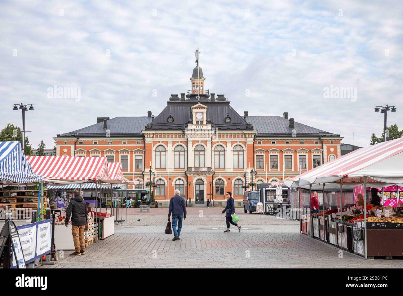 neo-renaissance-town-hall-designed-by-f-a-sj-str-m-and-josef-stenb-ck
