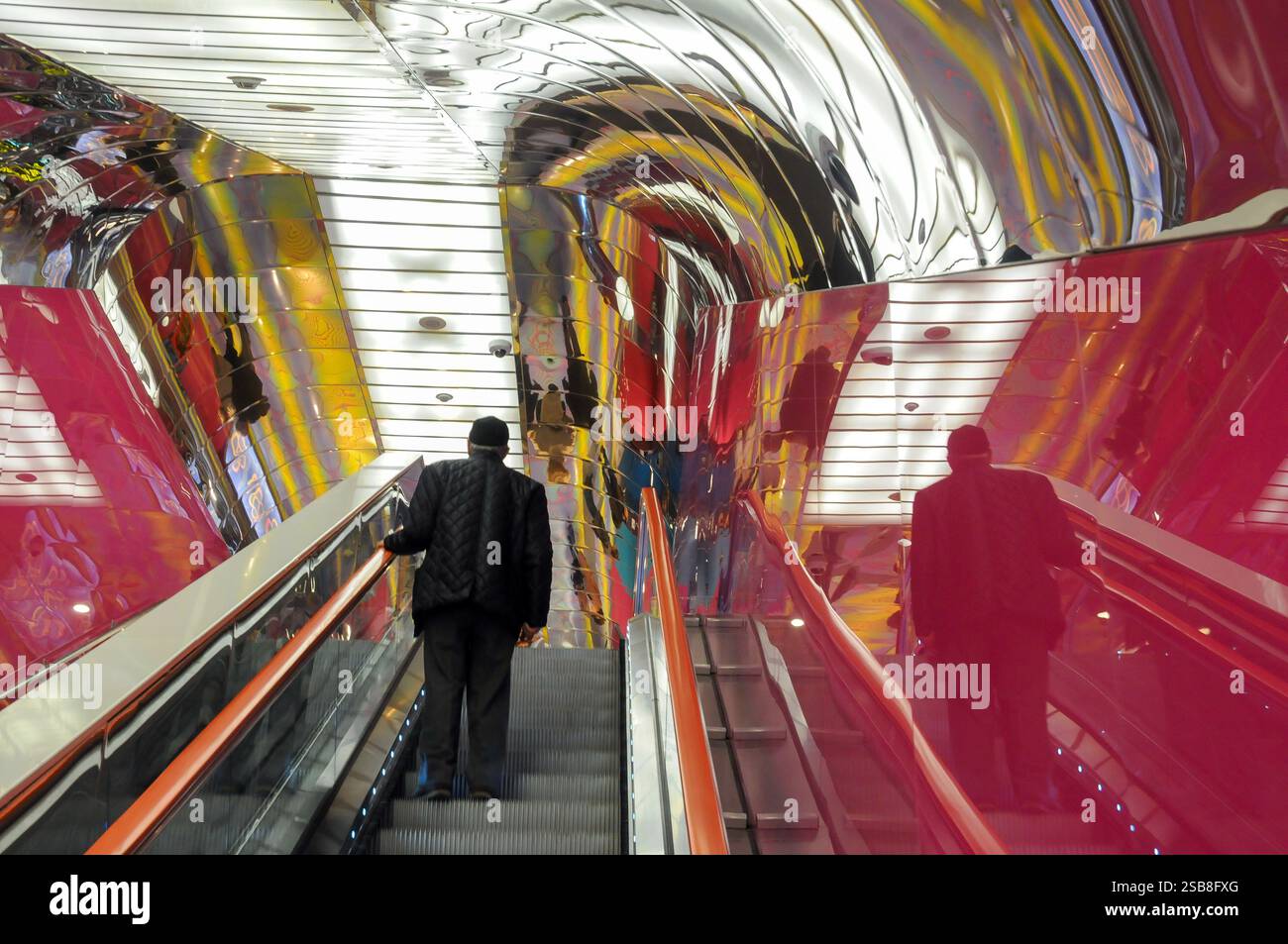 Interior of the "Università" art station of the Naples metro line 1 ...