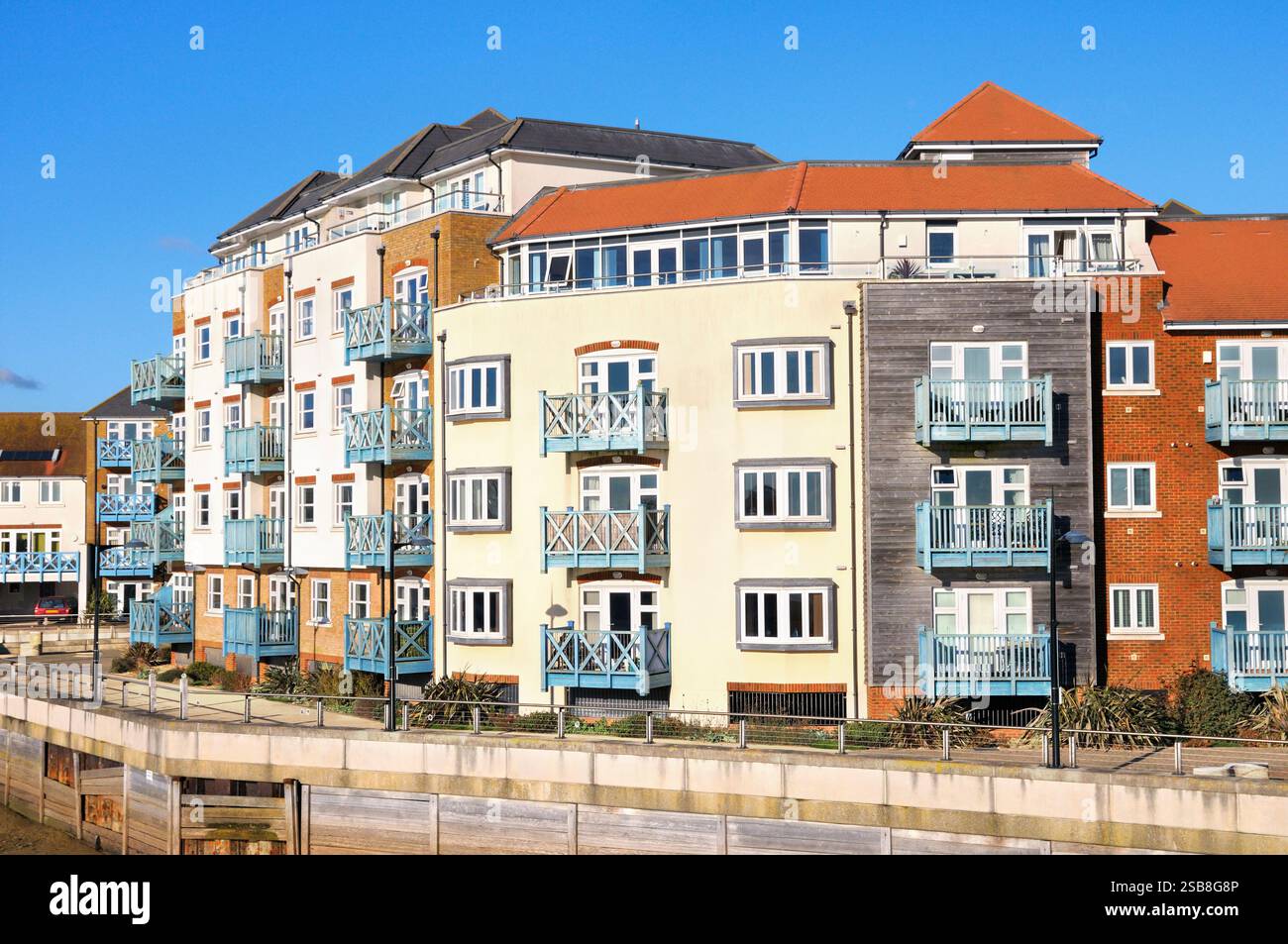Apartments on Berkeley Homes' eco-friendly Ropetackle housing development built on a former brownfield site, Shoreham-by-Sea, West Sussex, England, UK Stock Photo