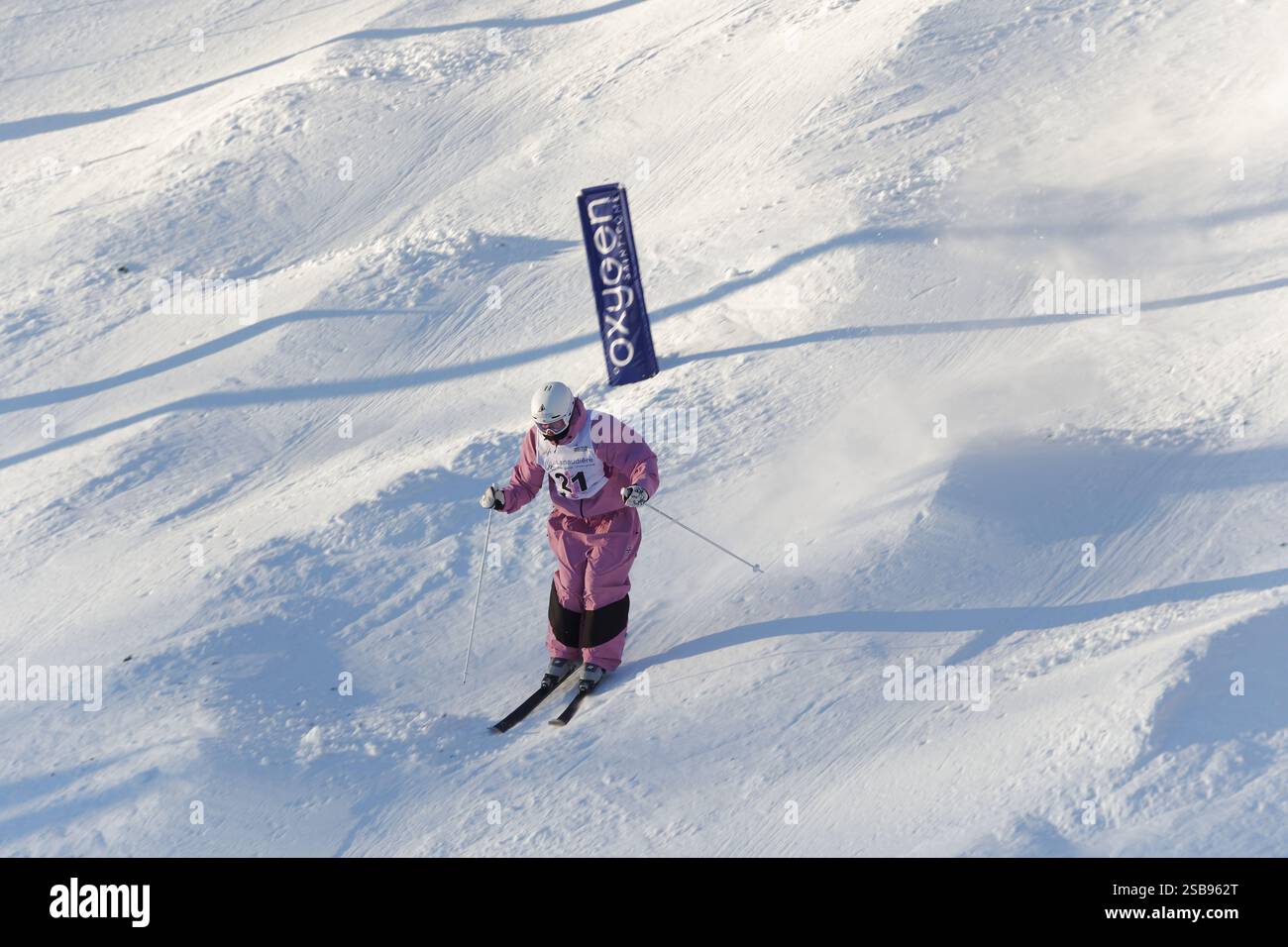Saint-Come,Canada.1 February 2025.Makayla Gerken Schofield of Great Briton  participates in the 2025 Freestyle FIS Moguls World Cup held at Val Saint-Come. Credit;Richard Prudhomme Credit: richard prudhomme/Alamy Live News Stock Photo