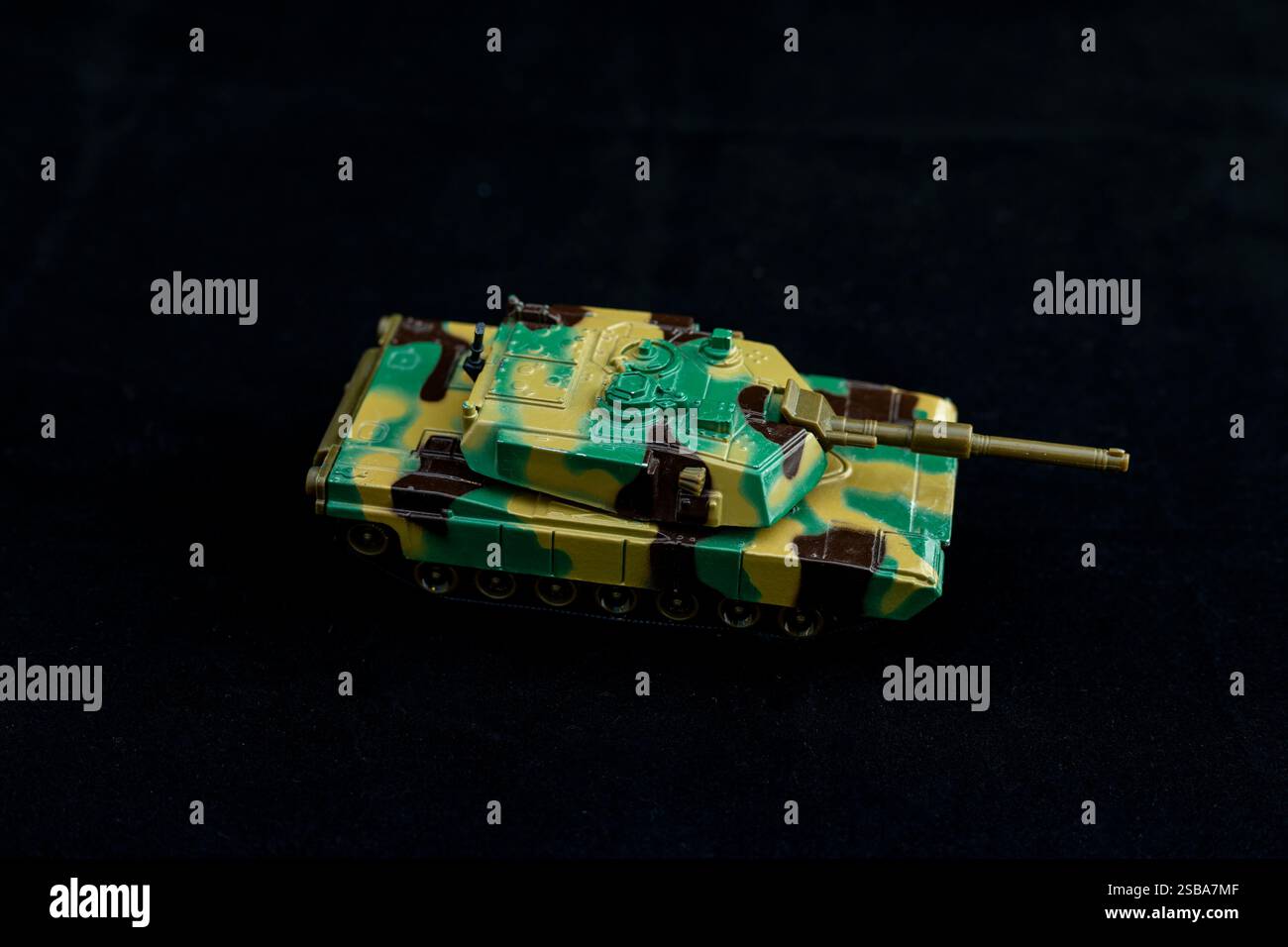 Battle camouflage hi-res stock photography and images - Alamy
