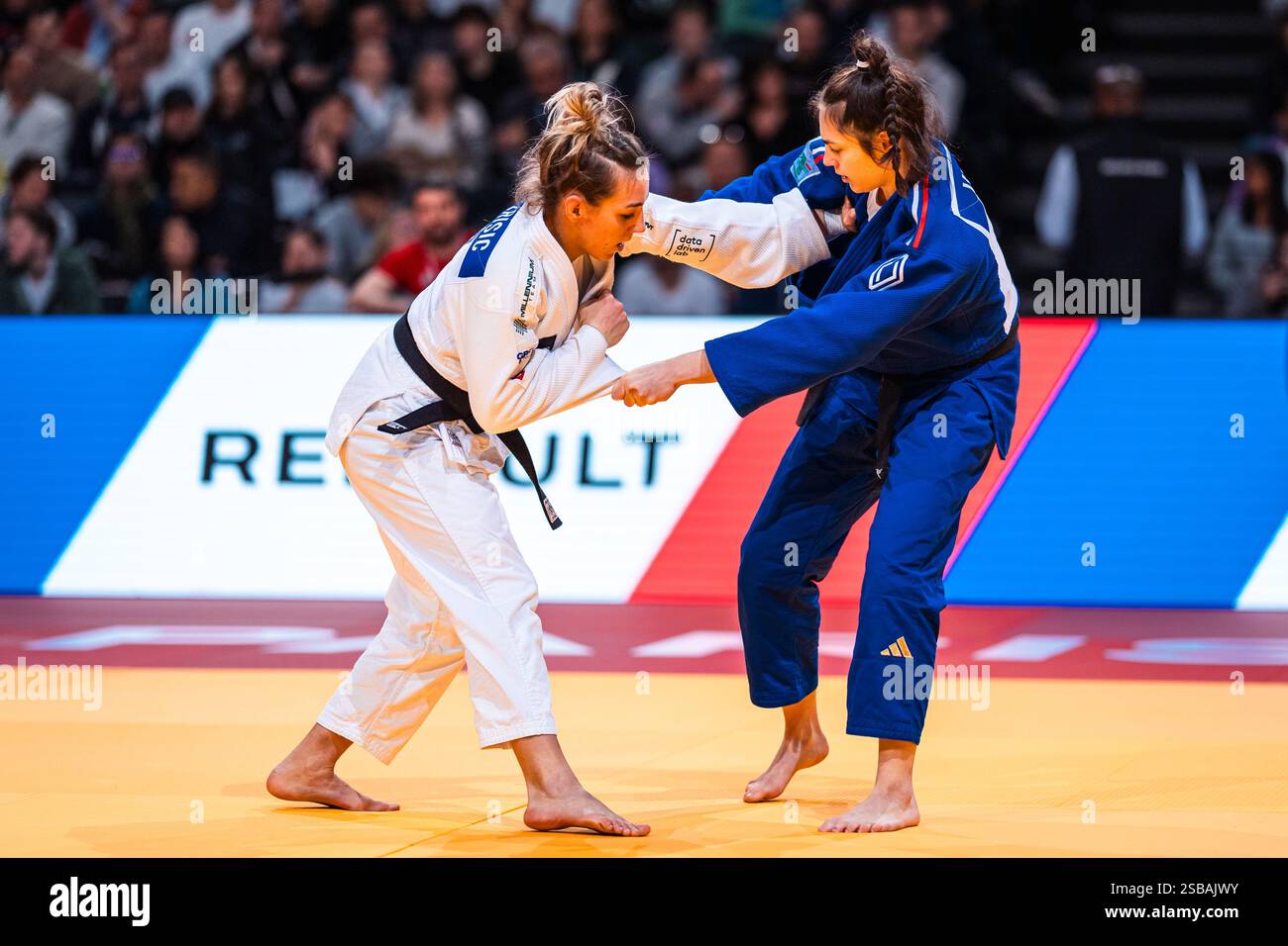 Ophelie VELLOZZI (FRA) and Marica PERISIC (SRB) quarter final Women’s