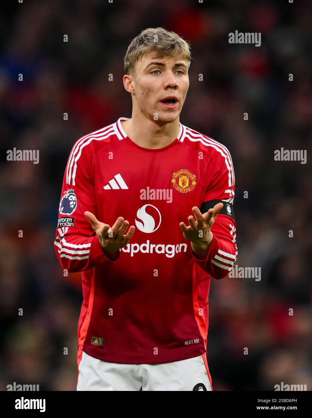 Hjlund Rasmus Højlund of Manchester United gives his team instructions during ...